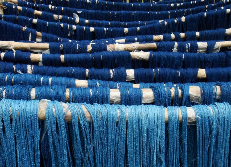 最原始的天然藍染牛仔 — NATURAL INDIGO DYE – Made In Eden